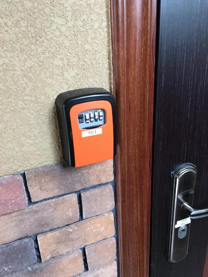 玉出201 Wifi付 玉出駅から徒歩2分 地下鉄難波迄8分 Apartamento Osaca Exterior foto